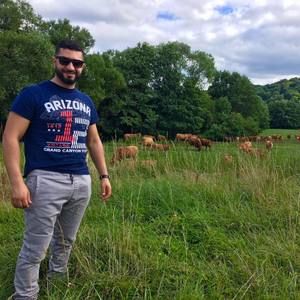 Meet your Posher, Walid